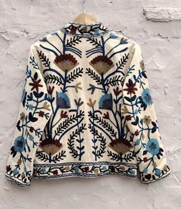 Chaqueta bordada de terciopelo de algodón Suzani, abrigo Unisex bohemio de estilo indio, chaqueta de invierno, Kimono, bata, chaquetas de dama de honor, chaleco hecho a mano - Product Image 2