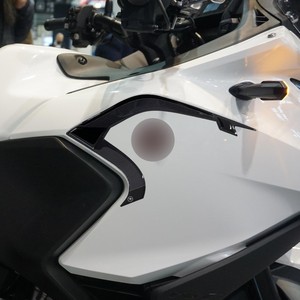 Per Honda NT1100 2022-2024 Moto Protezioni Angolari 3D Adesivi Paraserbatoio Compatibili con Honda NT1100 2022-2024 - Product Image 1