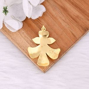 Colgante de Latón Chapado en Oro Amarillo de Alta Calidad, Diseño Artesanal, Joyería de Diseño para Mujer, Regalos, Fabricante Mayorista - Product Image 4