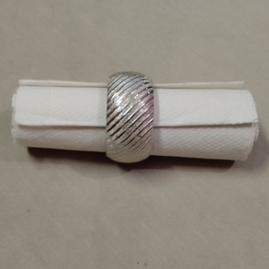 Juego de servilleteros de forma redonda multicolor y resina de nuevo estilo, vajilla para restaurante, vajilla usada, el mejor diseño para el hogar y la cocina - Product Image 5