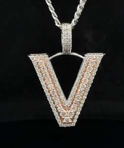 Colgante inicial en V de oro de 14K de alta calidad con VVS Moissanite y probador de diamantes Ball Buss Jewelry Iced Plated Charm - Product Image 1