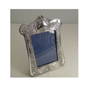 Juego de Marcos de Espejo de Aluminio Modernos con Tamaño y Color Personalizables que Reflejan la Artesanía de Precisión y el Estilo Interior Elegante - Product Image 4