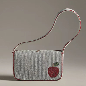 Sac perlé Apple: sac à bandoulière Boho fait à la main avec broderie par glowin fashion - Product Image 4