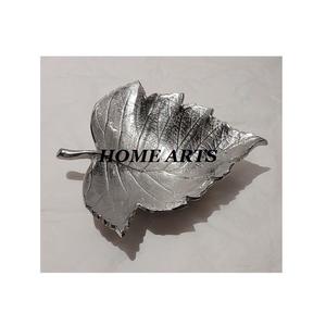 Plat de nourriture en aluminium de la meilleure qualité, plat de feuille de collations de couleur argentée de conception avantageuse pour la meilleure vente - Product Image 4