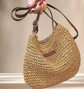Sac bandoulière en paille tressée pour femmes, sac de plage d'été, sac messager bohème - Product Image 1
