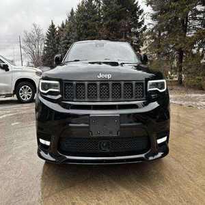 Jeep Grand Cherokee SRT SUV 2024 con interior impecable y sin modificar, listo para usar - Product Image 1