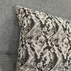 European 2025 Jacquard <b>Cushion</b> Covers High Quality Home and Hotel Decor Pillows New Design <b>Cushion</b> Cases - Product Image 3