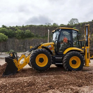 Retroexcavadora JCB 4CX Usada, Perfecta para Construcción de Carreteras, Paisajismo y Excavación Agrícola - Product Image 5