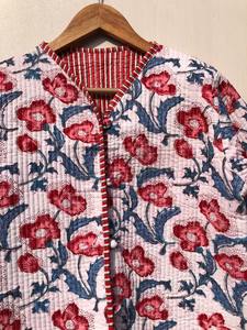 Chaqueta acolchada de estilo bohemio con estampado de bloques de algodón para mujer, abrigo transpirable hecho a mano con botón más cerca para regalos de vacaciones - Product Image 5