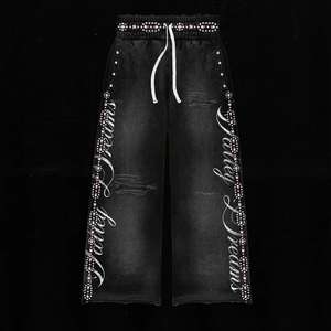 Heavyweight de alta qualidade Jeans Street-Style masculino com logotipo personalizado-elegante, solto-Fit, com estampas e strass - Product Image 1
