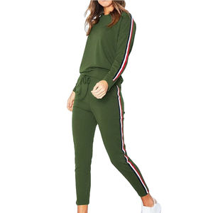 Chándales de diferentes diseños para mujer Conjunto de chándales de entrenamiento y jogging Hecho por Hash International - Product Image 2