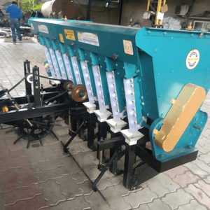 Vente en gros Nouveau planteur d'ail automatique 19 Tyne avec système de bande transporteuse, y compris V-pass et planteur d'ail niveleur de sol - Product Image 5