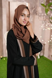 Precio razonable Nuevo diseño de moda Hecho en fábrica Damas Abaya con todos los tamaños disponibles Nueva llegada Mujeres Abaya para ropa informal - Product Image 4