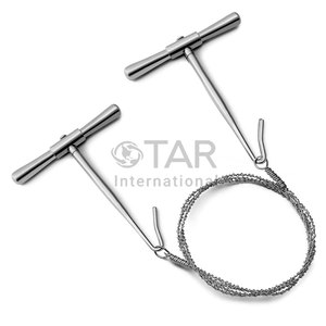 Kit d'instruments chirurgicaux orthopédiques réutilisables de haute qualité pour la coupe des os, comprenant des scies à os Gigli et des poignées en acier inoxydable (lot de 2) - Product Image 1