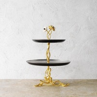 Présentoir à gâteaux rond en métal élégant avec finition brillante et base antidérapante pour la présentation de la boulangerie et le service de gâteaux professionnels
