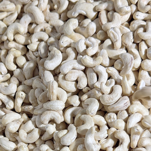 Vente flash Prix des noix de cajou dans le monde entier Noix de cajou W320 Vietnam Santigo Viet Nam Prix raisonnable - Product Image 1