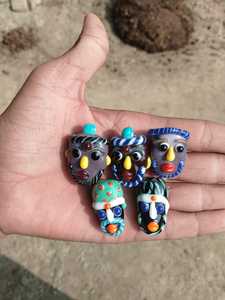 Cuentas de Vidrio Hechas a Medida para Colgantes en la Fabricación de Joyas y Accesorios de Moda Artística Hechos en India - Product Image 3