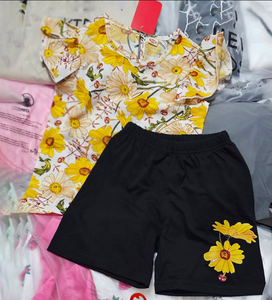 Conjuntos de Ropa de Verano 2025 para Bebés y Niños Pequeños, Conjuntos de Ropa de Bambú Usada a Bajo Precio, Venta al Por Mayor, Envío Aleatorio por Pieza - Product Image 6