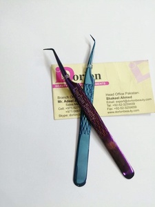 Pinzas profesionales para pestañas Acabado en plasma Agarre de diamante Logotipo personalizado de acero inoxidable Pinzas para pestañas clásicas y de mega volumen - Product Image 2