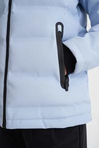 Blouson bombardier de luxe pour femmes Tissu de haute qualité avec un col montant de couleur unie et un design zippé idéal pour l'hiver - Product Image 6