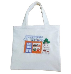 Bolsa de lona de algodón ecológica personalizada con asa de PP, bolsa de compras reutilizable de tamaño estándar al por mayor, Impresión de logotipo de pantalla de letras - Product Image 5