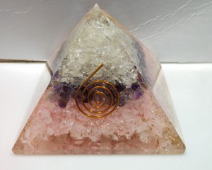 Grossiste Offres Feng Shui Rose Améthyste Quartz Clair Orgone Pyramide Pierre Naturelle Orgonite Pierre Semi-Précieuse Artisanat - Product Image 2