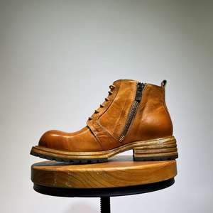 Bottes d'hiver en cuir isolées pour hommes, bottes de neige en cuir thermiques, imperméables pour les conditions extrêmes de froid et de neige - Product Image 2