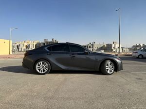 เล็กซัส IS300 V6 GCC AWD ปี 2022 มือสอง พวงมาลัยซ้าย เครื่องยนต์เบนซิน เบาะหนัง ระบบควบคุมความเร็วอัตโนมัติ ระบบควบคุมความเร็วคงที่ ระบบอัตโนมัติ - Product Image 3