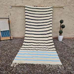 Manta Marroquí Hecha a Mano, Auténtica, Artesanal, Diseño Tribal, Suave, Tejida, Decoración para el Hogar, Regalo - Product Image 1