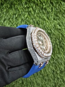 Reloj de Lujo para Hombre con Diamantes Moissanite VVS, Elegante Esfera Analógica de Cristal, Logotipo Personalizado, Caja Completamente Engastada - Regalo Perfecto para Él - Product Image 3