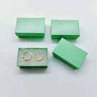 Boîtes à bijoux personnalisées AOPA en gros |   Boîtes de luxe avec couvercle et base rembourrées de coton pour l'image de marque des boutiques