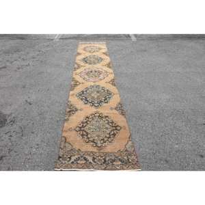 Alfombra clásica de lana azul Beige de 2,6x12,8 pies, diseño de retazos rectangular turco hecho a mano para sala de estar, dormitorio con respaldo de látex - Product Image 1