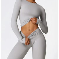 Pakaian Olahraga Wanita Gym Fitness Set 2 Potong Warna Solid Logo Depan Pinggang Elastis Pinggang Tinggi Bernapas Anti-Bakteri