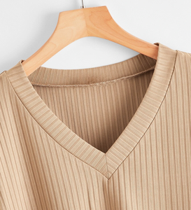 Hauts adorables pour femmes, chemisiers courts à manches courtes, style décontracté, en coton, nouveau style personnalisé - Product Image 3