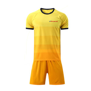 Uniformes de Fútbol Personalizados de Alta Calidad, Ecológicos, Ligeros, Transpirables y de Secado Rápido, 100% Poliéster - Product Image 1