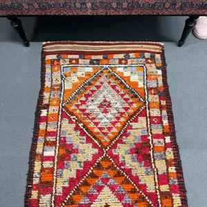 Tapis de 2,7 x 12,4 pieds, tapis turc vintage, tapis en laine rouge orange à pois - Product Image 3