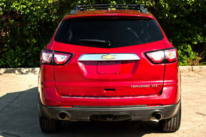 Chevrolet Traverse LTZ FWD 2014 Económico con Volante a la Izquierda/Derecha - Product Image 5
