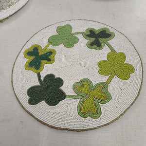 2025 Artisan perlé luxe Table à manger décor motif floral bas Candy Cane Design pour la maison ou l'hôtel saison des vacances - Product Image 6