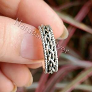 Bague en argent sterling tressée à la main avec nœud celtique pour femme, bague de pouce nœud infini - Product Image 5
