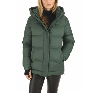 Chaqueta acolchada de mujer de precio barato de último diseño 2024 nueva chaqueta acolchada de mujer de estilo de moda en MOQ bajo - Product Image 4