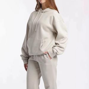 Sudaderas con capucha de gran tamaño de alta calidad para mujer, conjunto de chándal de 2 piezas personalizado de manga larga para mujer, conjunto de chándal para mujer - Product Image 2