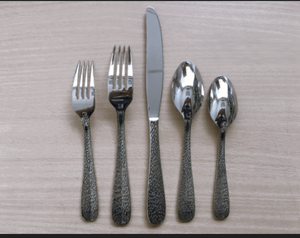 Ensemble de couverts en acier inoxydable avec manche martelé unique, cuillère et fourchette argentées, pour les fêtes - Product Image 2