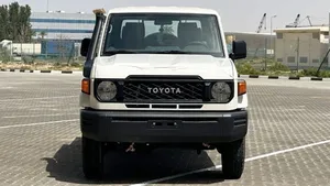 Oferta Especial: Camioneta LandCruiser LC79 4.2L Diésel V6 2024, Vehículo Todoterreno Robusto - Product Image 3