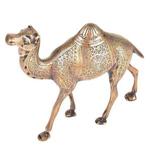 Camello de latón hecho a mano pakistaní, camello de latón macizo, estatuilla de camello de latón decoración de Oriente Medio mediados de siglo - Product Image 4