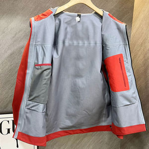 Chaqueta de esquí ligera de 3 capas con forro duro para hombre, logotipo personalizado, impermeable, transpirable, con capucha de alto rendimiento para exteriores - Product Image 6