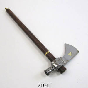 Fabrication de lame en acier de style médiéval, tête de sabot - Product Image 4