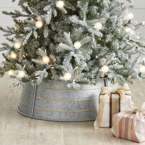 Collier d'arbre de Noël en métal rond de conception de doublure en laiton AK en argent fini pour la décoration de Noël/intérieur de maison - Product Image 1