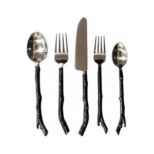 Ensemble de 4 cuillères à couverts en acier inoxydable idéales pour la cuisine, la table, la maison, la fête, les couverts plaqués argent poignée élégante - Product Image 3
