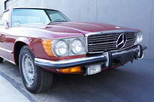 Buena Oferta para un Mercedes-Benz 450SL de 1973 con Motor V8 de 4.5 Litros, Interior Marrón, Techo Rígido del Mismo Color Incluido - Product Image 3
