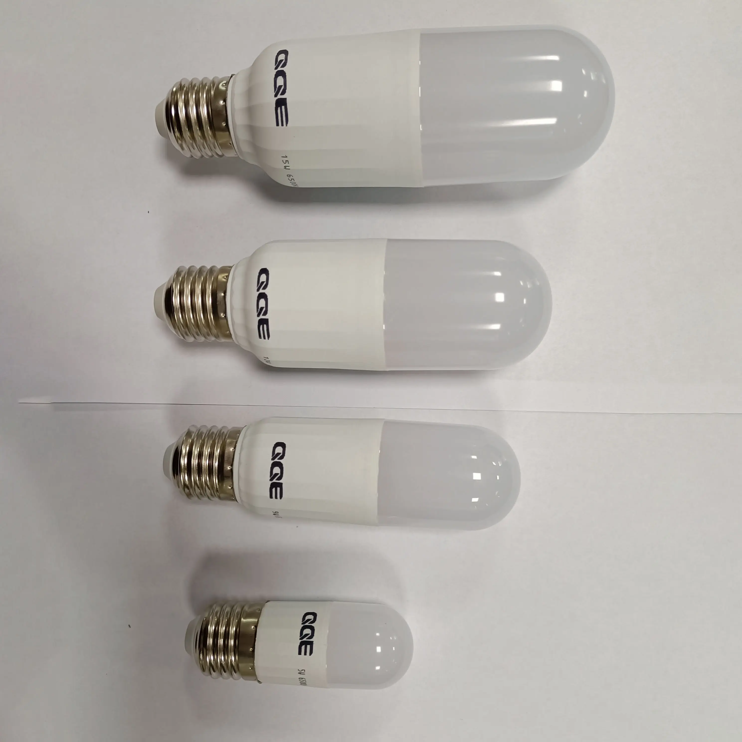 Schlussverkauf Led-Glühbirnen Licht E27 B22 2-Jahres-Garantie Led-Stick-Glühbirne